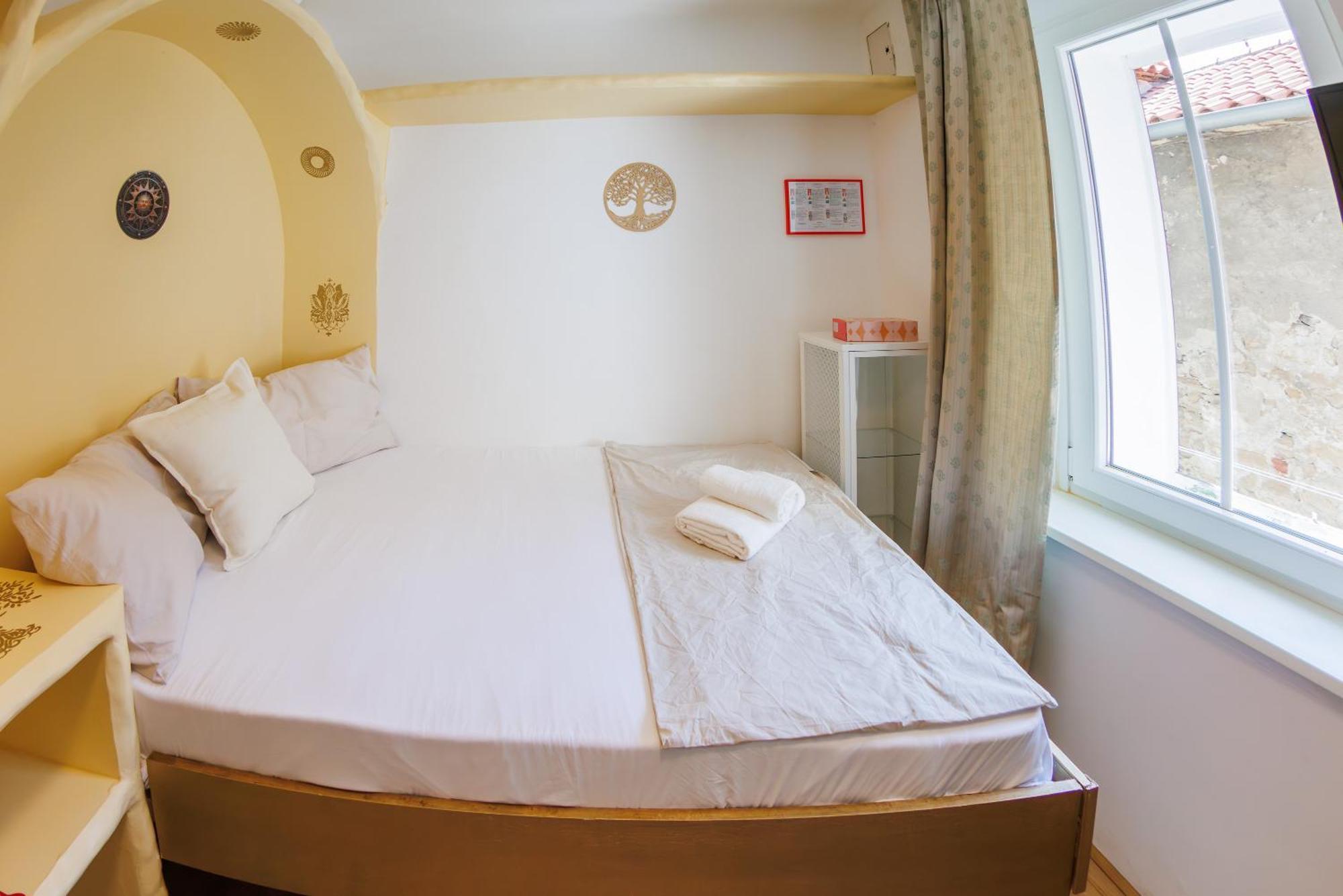 Plutus Apartments And Rooms With Free Parking Копер Экстерьер фото