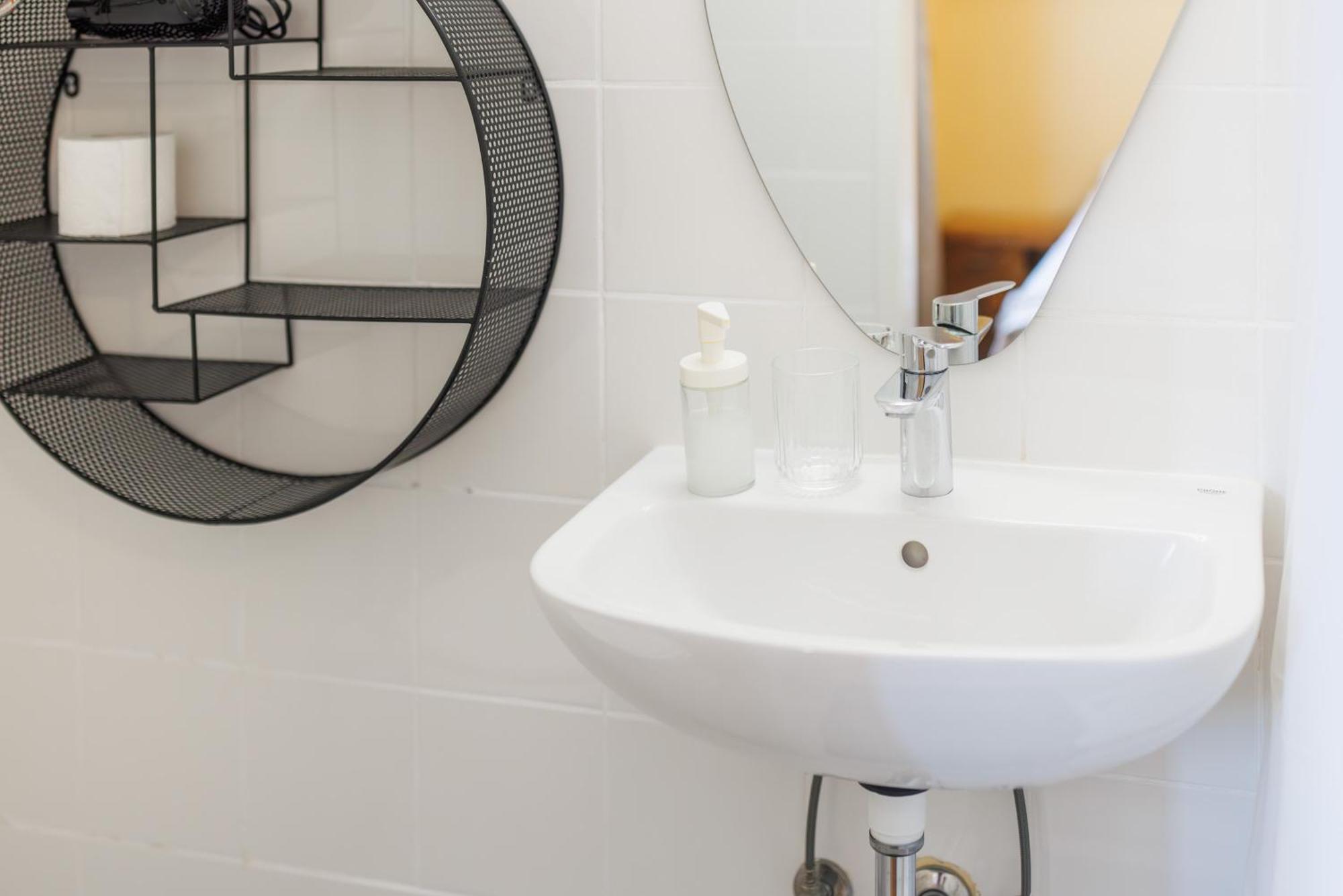 Plutus Apartments And Rooms With Free Parking Копер Экстерьер фото