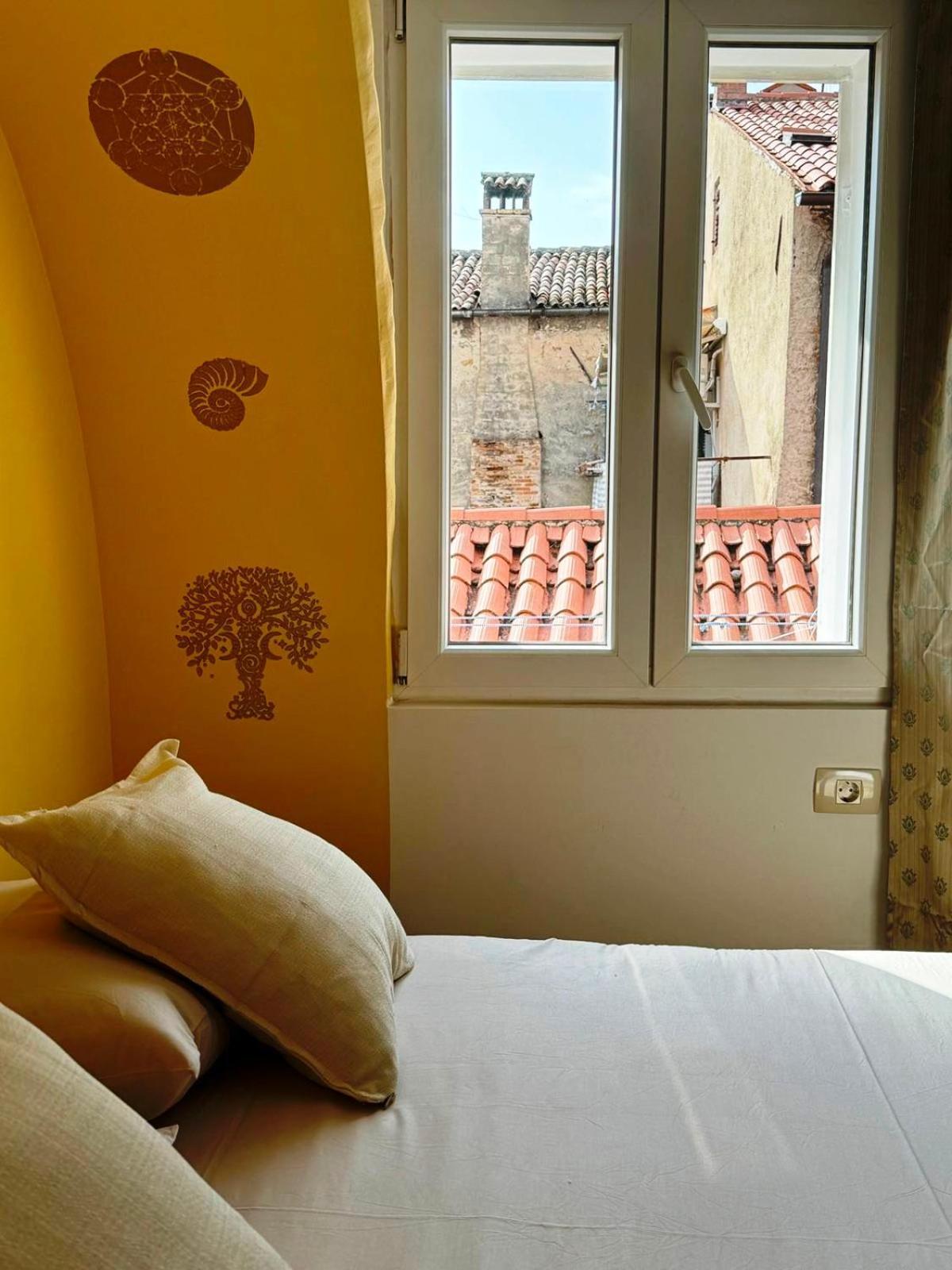 Plutus Apartments And Rooms With Free Parking Копер Экстерьер фото